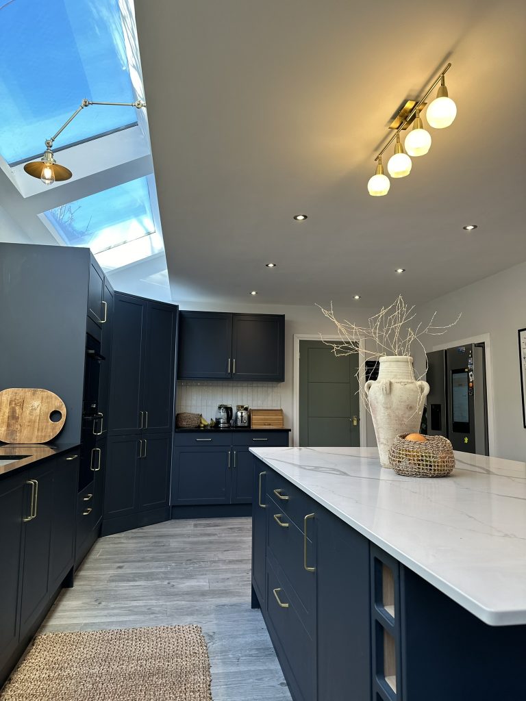 Kitchen-diner single-storey extension with a roof lantern